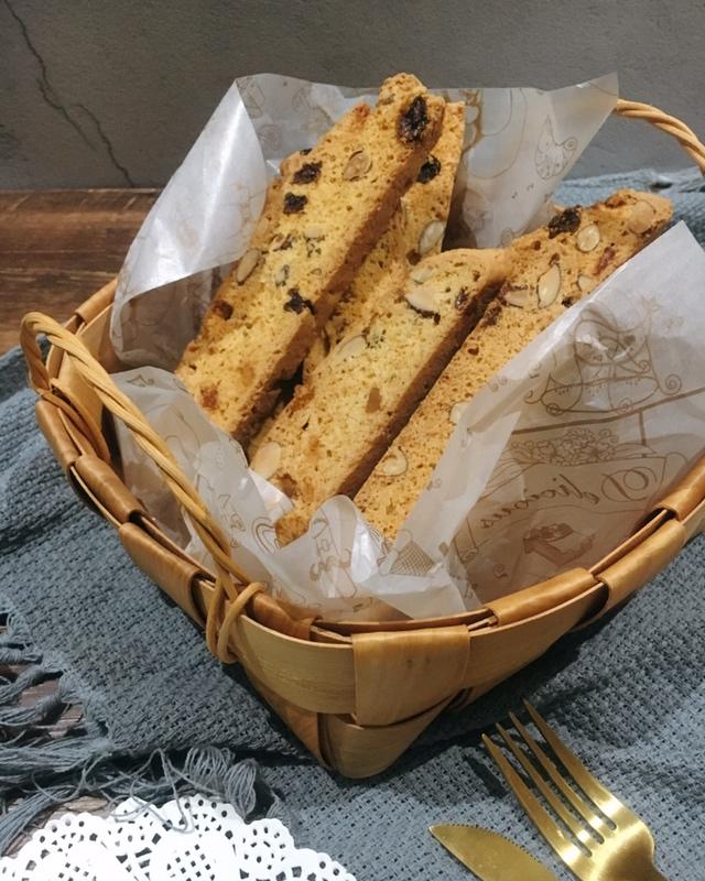 最好吃的意式脆饼biscotti (一分钟视频）