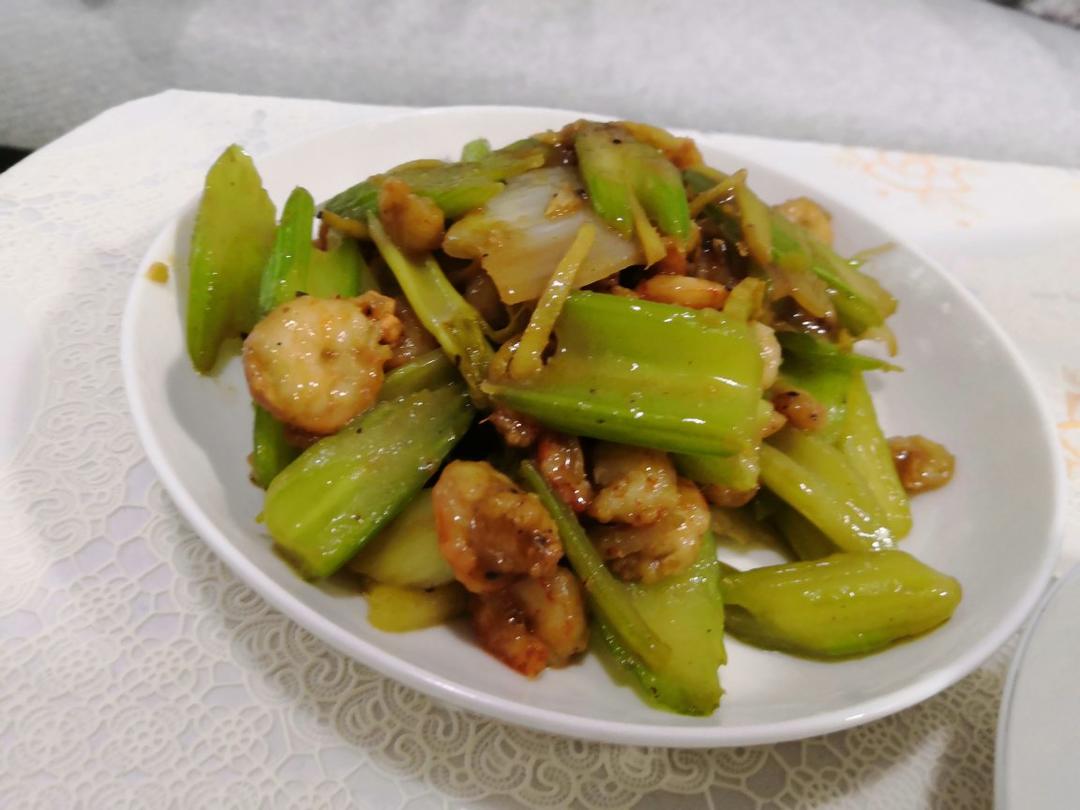 香芹炒虾仁