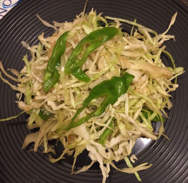 尖椒凉拌卷心菜