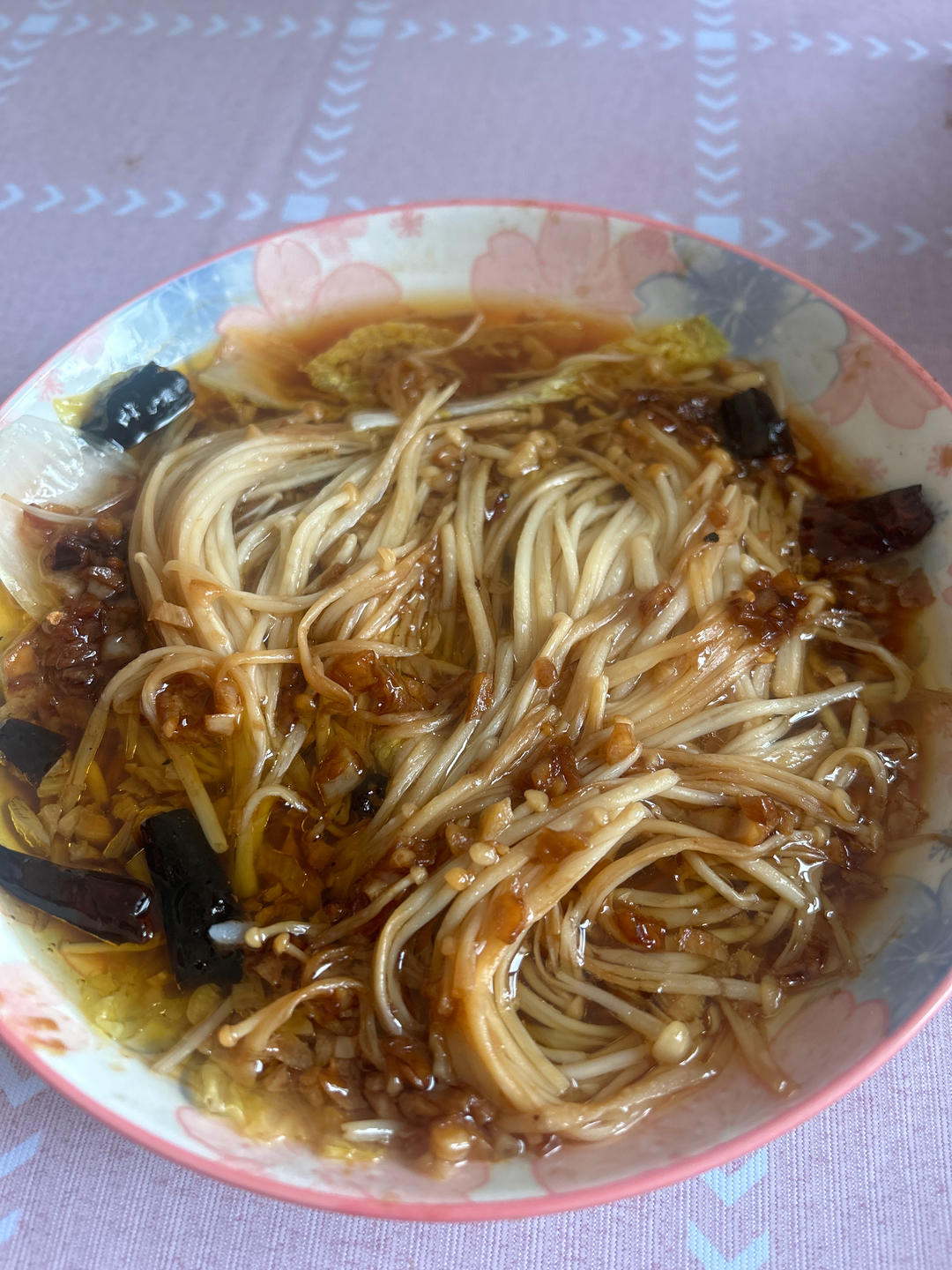 超级下饭的蒜蓉金针菇！好吃到爆