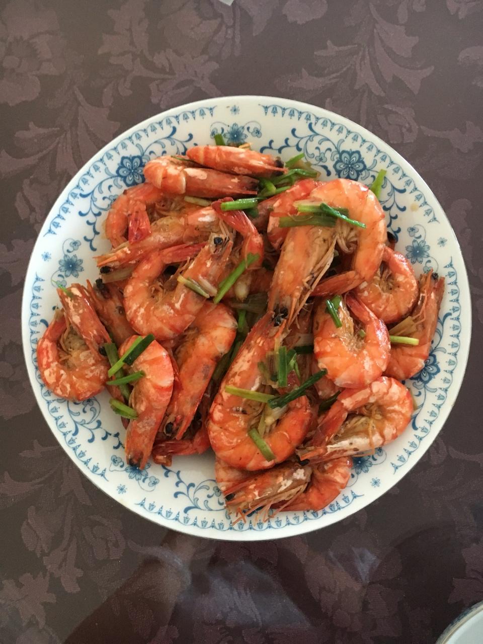 油爆草虾