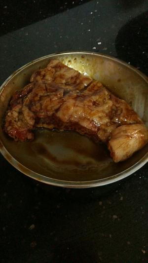 烤猪颈肉（烤箱版）的做法 步骤3