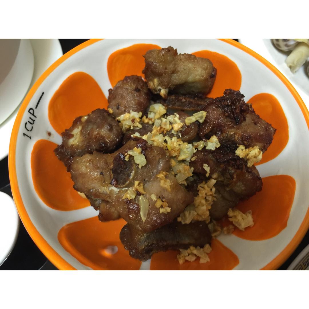 金牌蒜香排骨