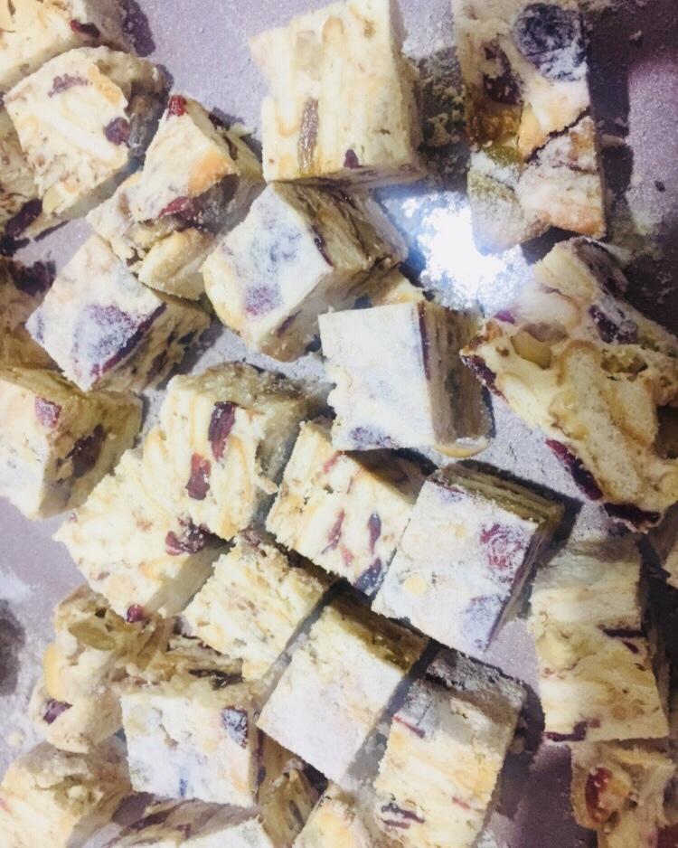 雪花酥（雪花饼，牛轧奶芙，奶酥）