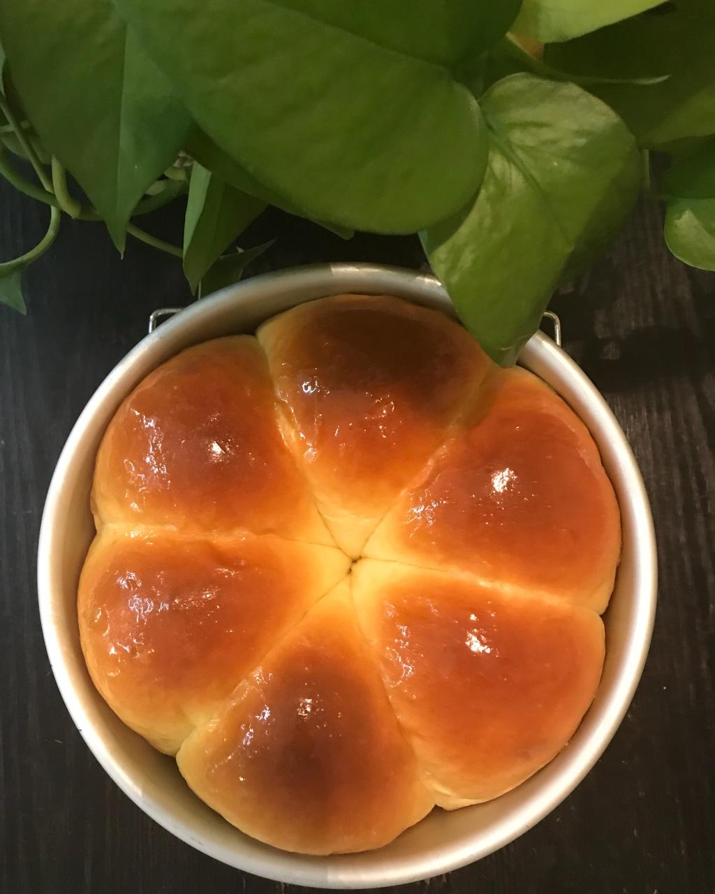 巨蛋牛奶面包
