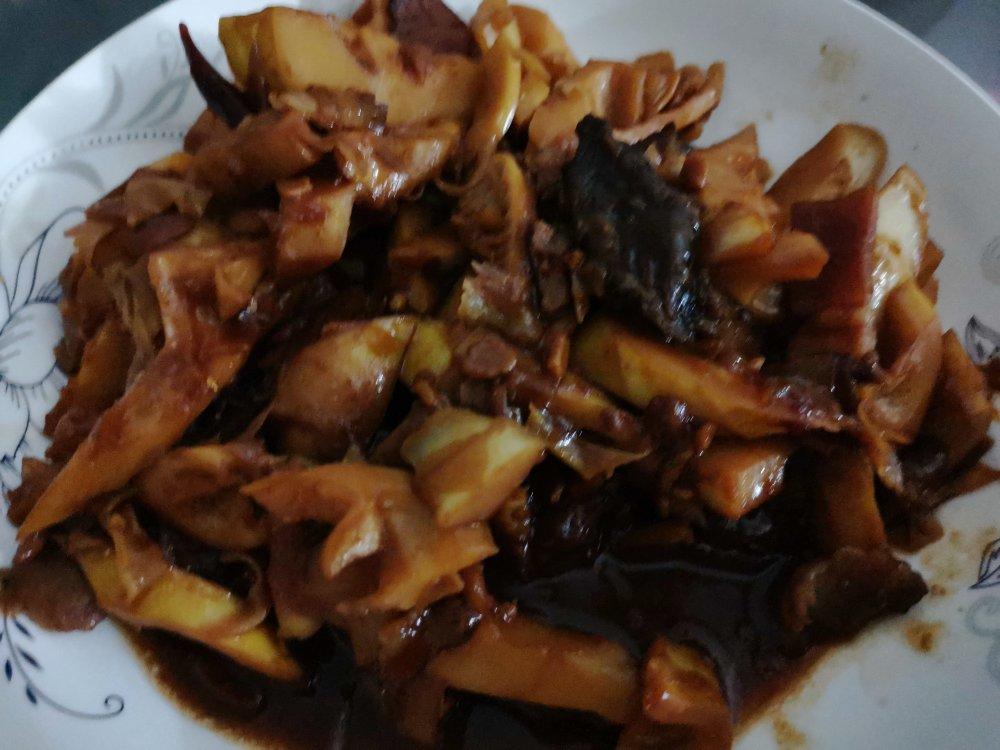 烟笋炒腊肉