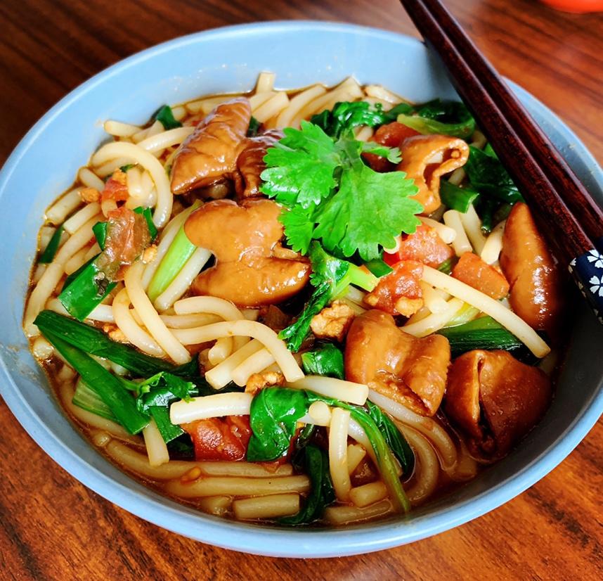昆明小锅米线（视频在最后）