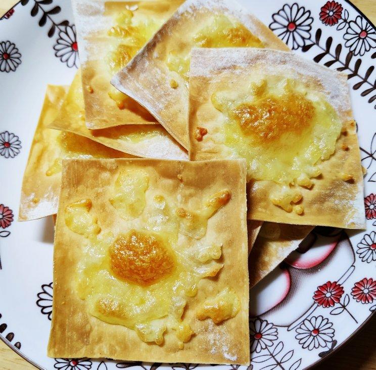 馄饨皮化身追剧小零嘴