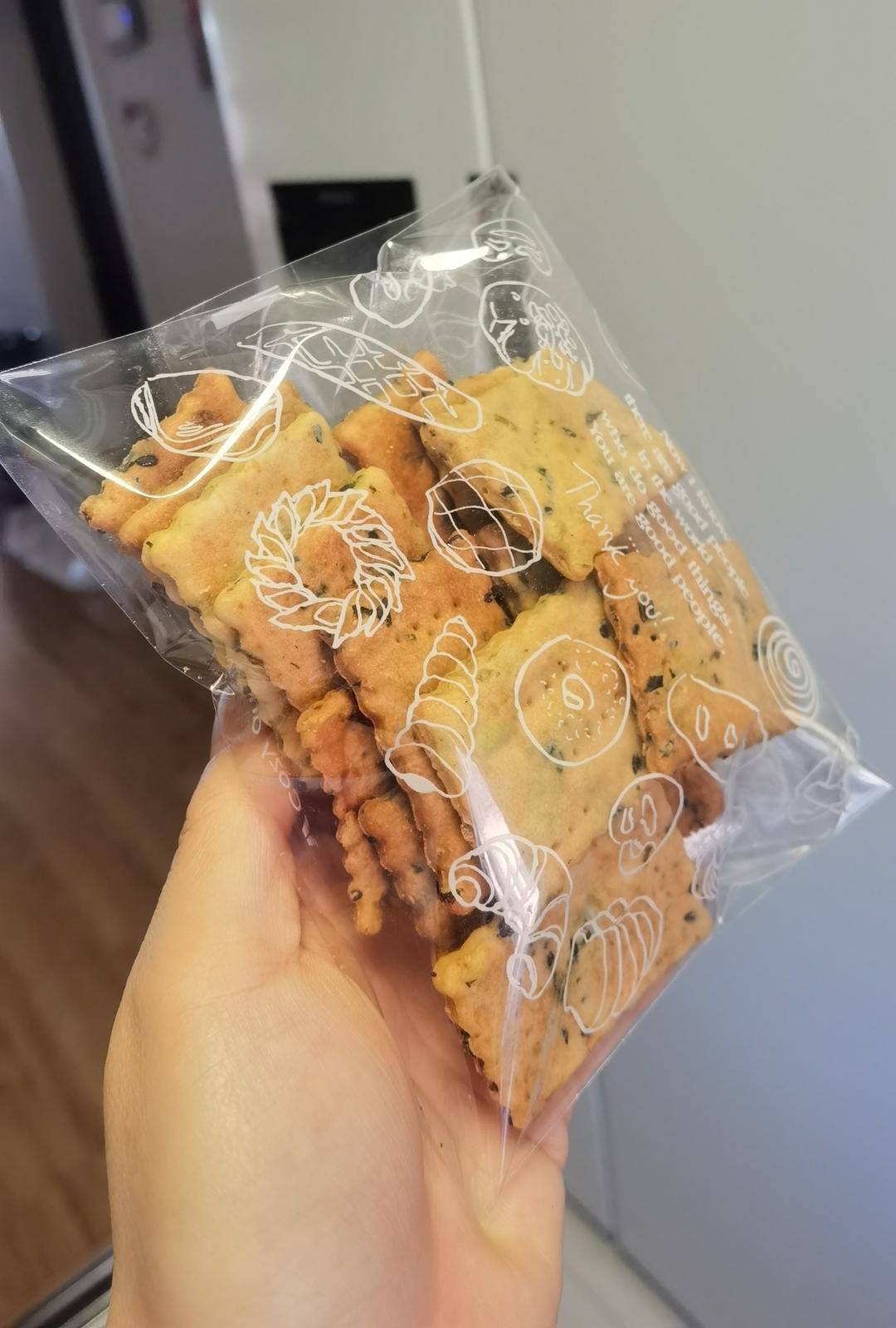㊙️低脂解馋‼️嘎嘣脆的香葱苏打饼干‼️超简单