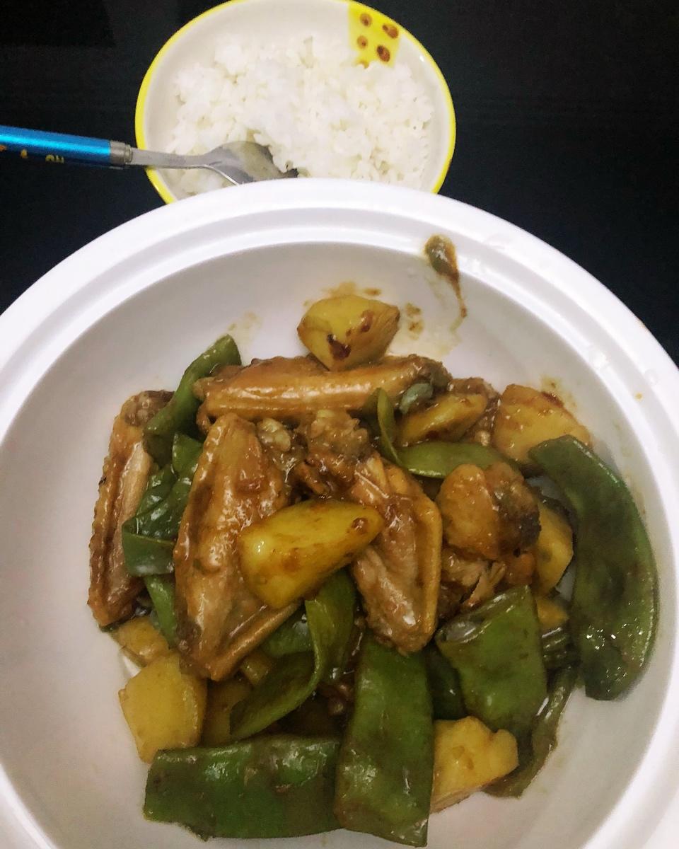 土豆芸豆炖鸡翅根