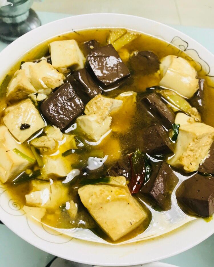 猪血豆腐