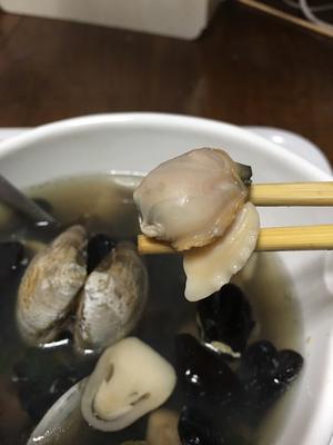 草菇蛤蜊汤（夏天常吃）的做法 步骤5