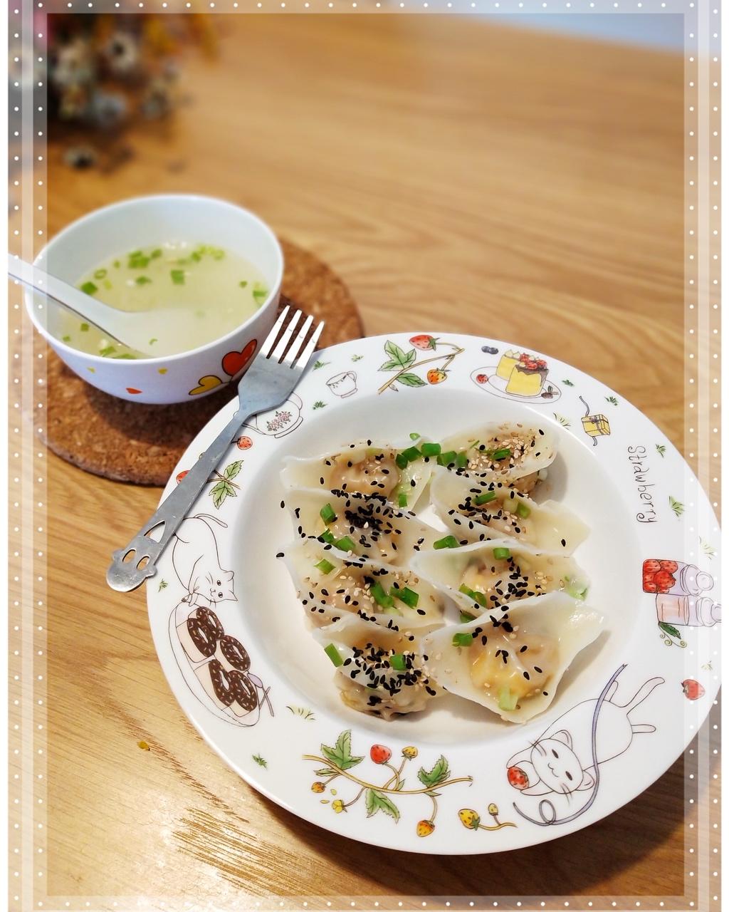 独居食趣-生煎小馄饨