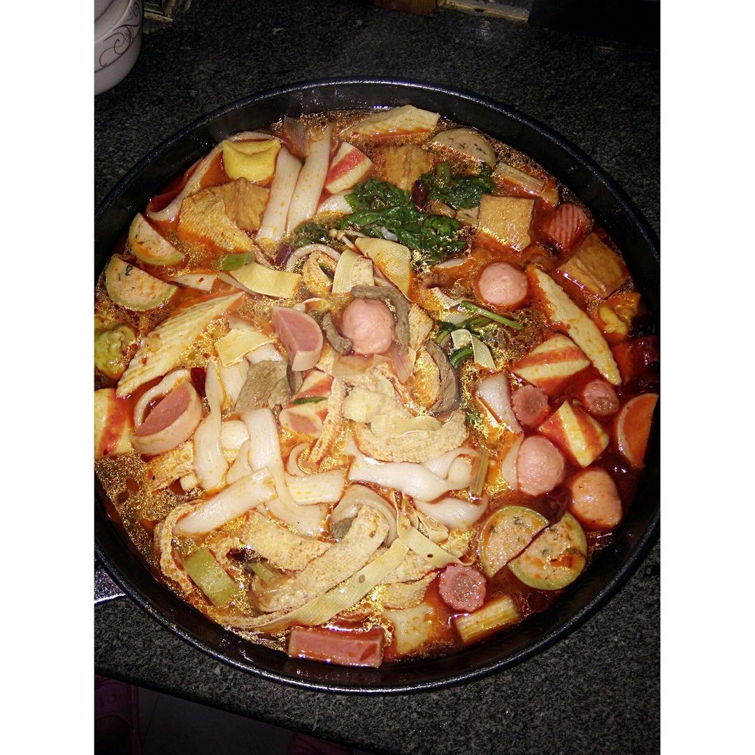自制麻辣重庆火锅