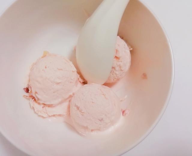 玫瑰酪乳冰淇淋(无蛋轻盈版)的做法
