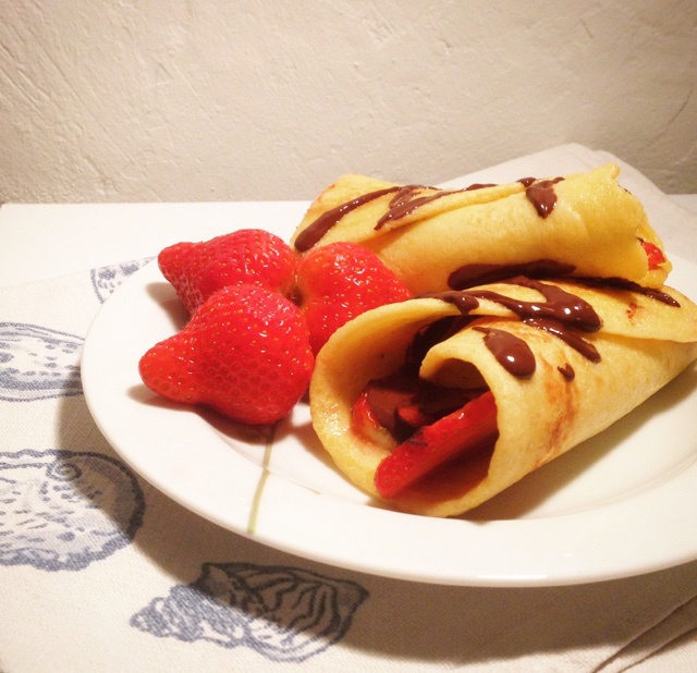 everett_ontheroad做的草莓奶油可丽饼