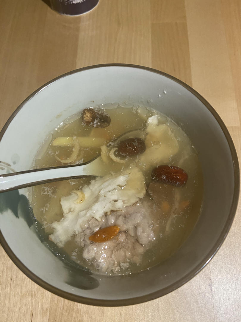 药膳瘦肉汤炖盅
