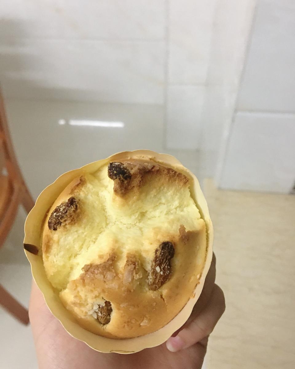 不塌不凹的纸杯戚风蛋糕