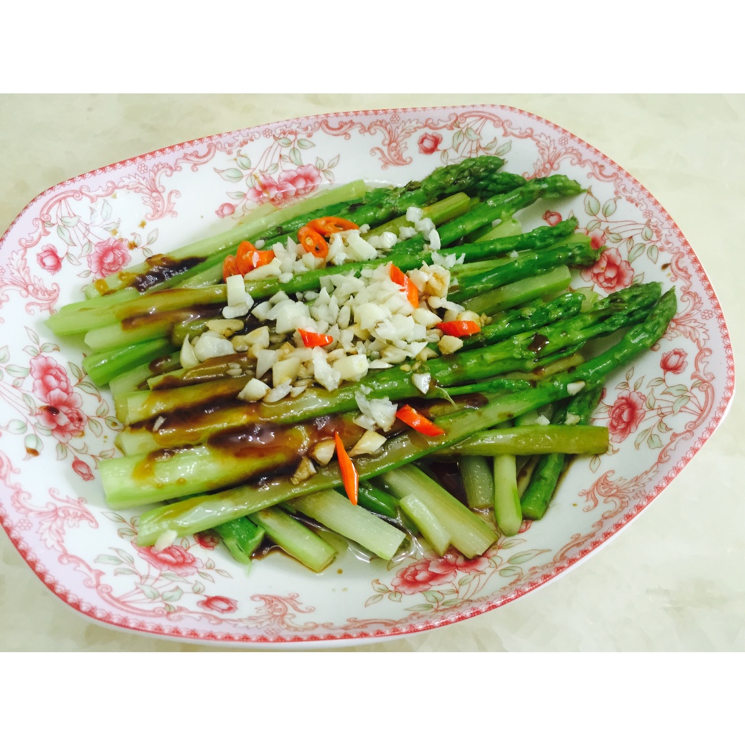 鲜味油淋芦笋