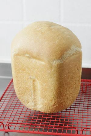 黑麦黑加仑吐司 -- 松下PT1000面包机版的做法 步骤4