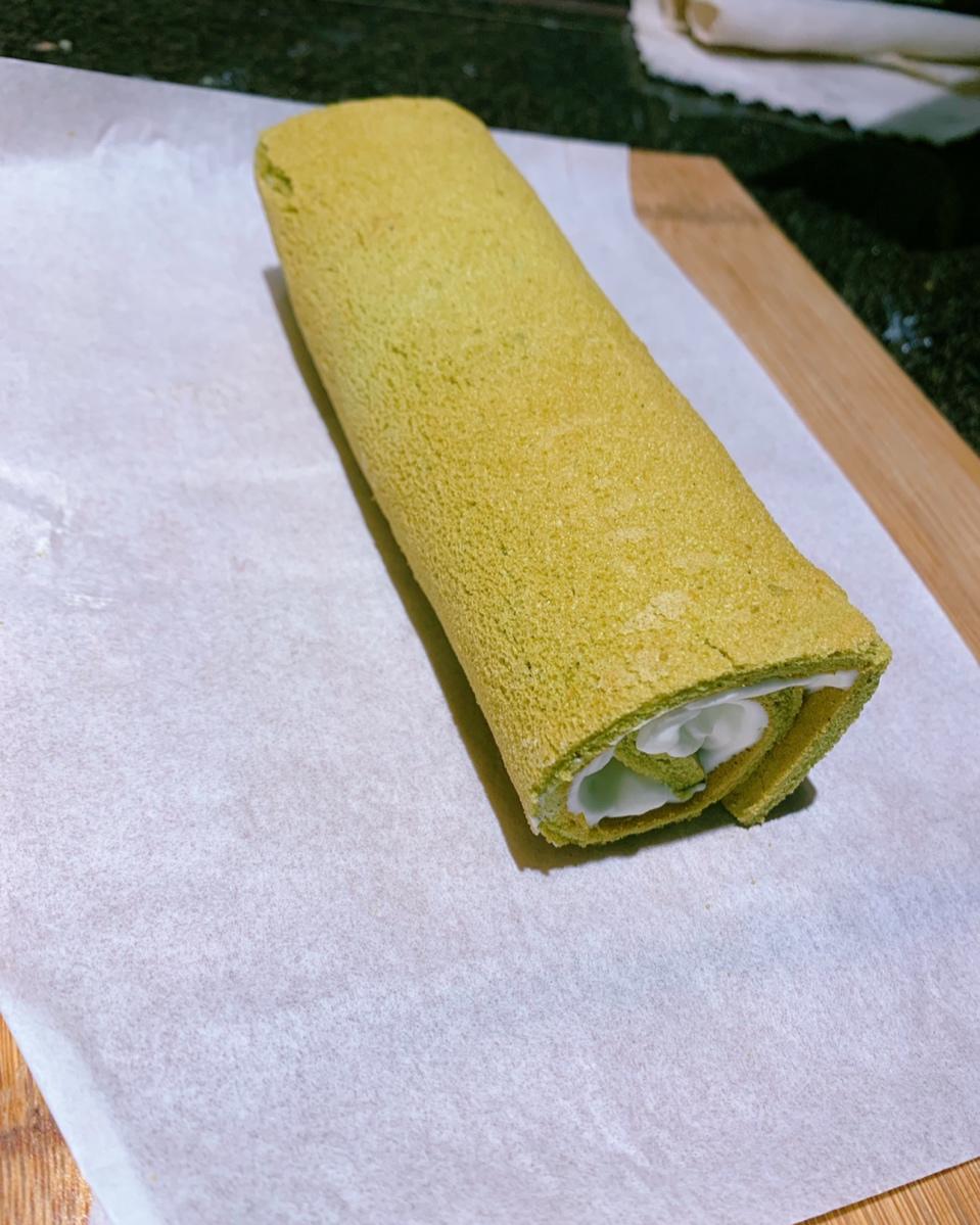 抹茶戚风蛋糕卷