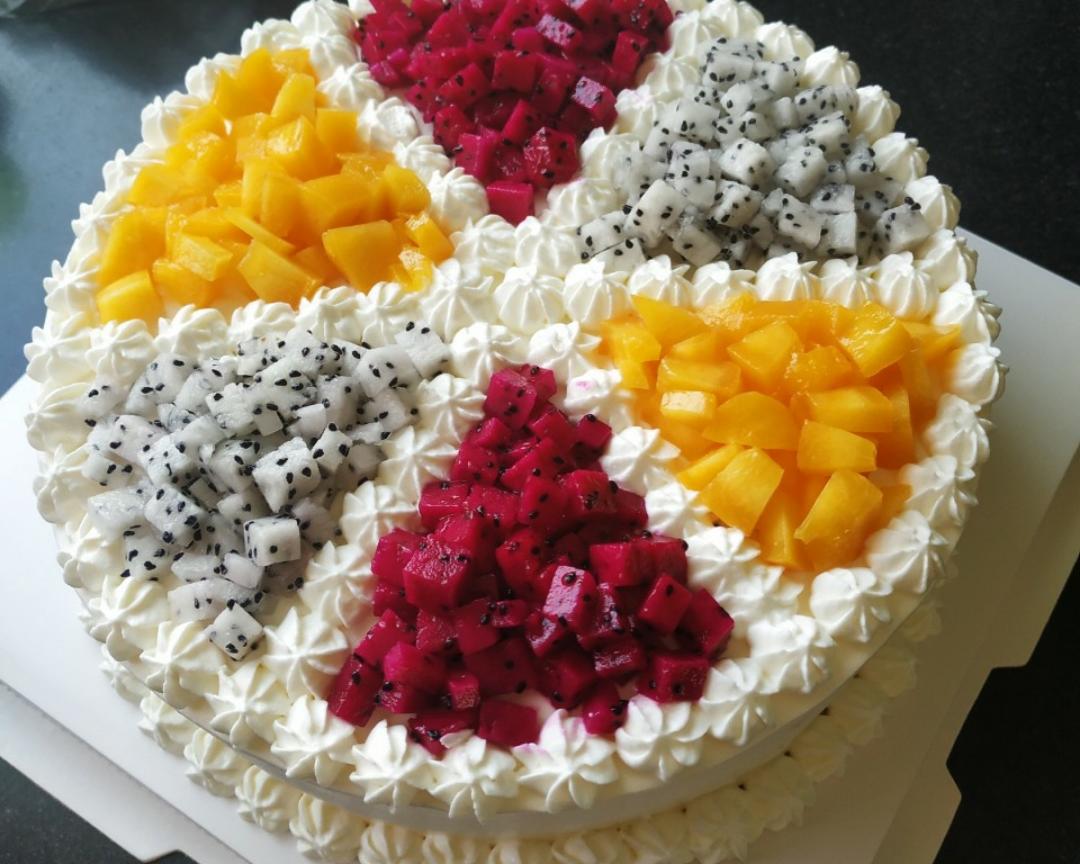 第一次做的水果生日蛋糕