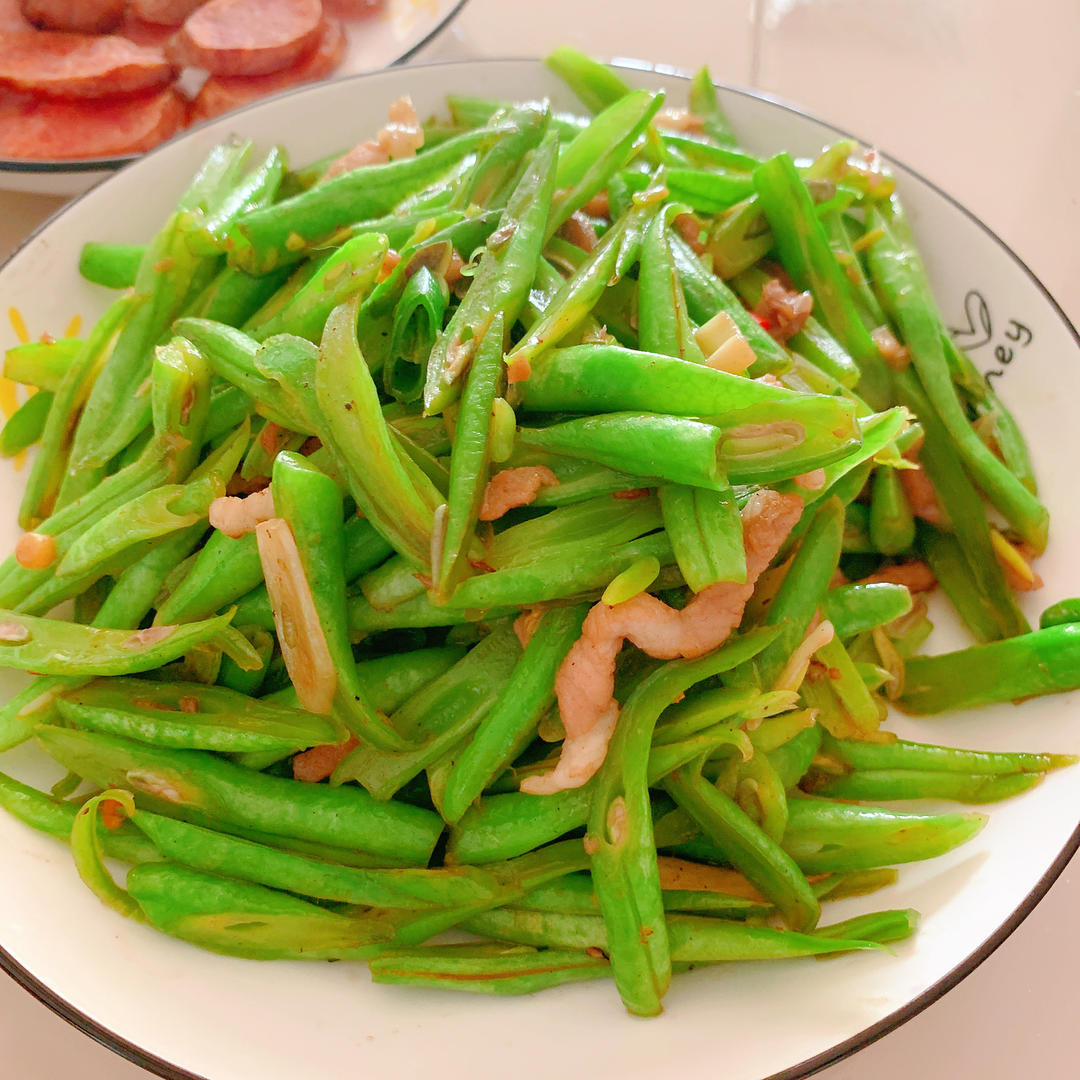炒肉就得嫩—豆角炒肉（四季豆）