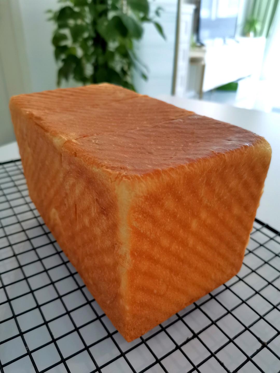 奶油吐司，鲜奶奶油嫩白吐司