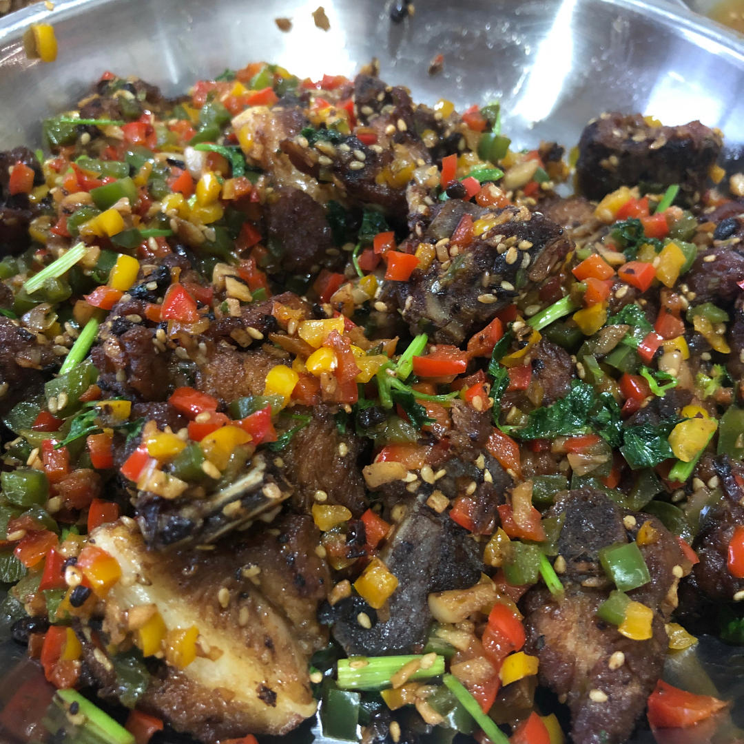 厨师长教你：“风味排骨”的家常做法，味道很赞，先收藏起来