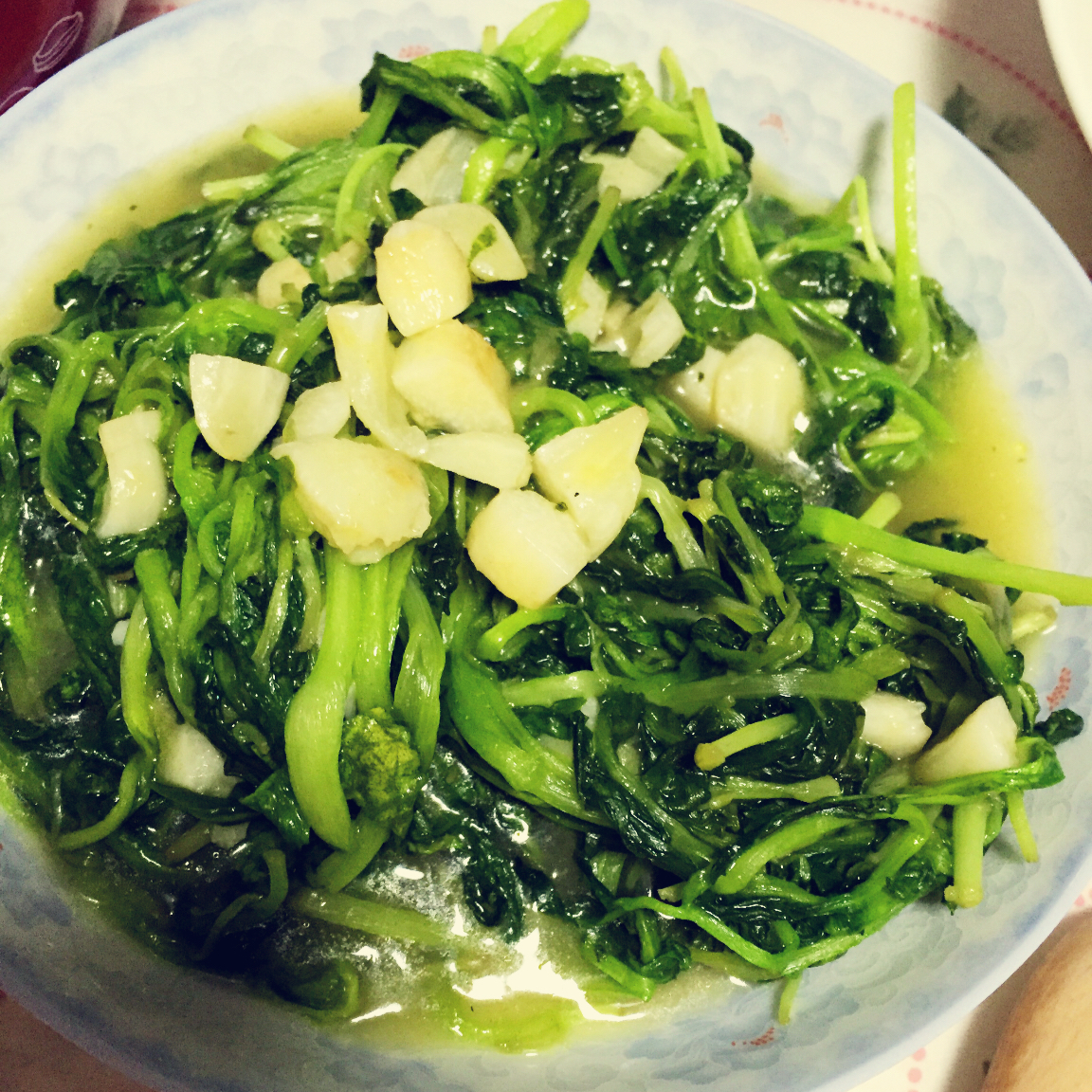 开心的lolo做的上汤鸡毛菜