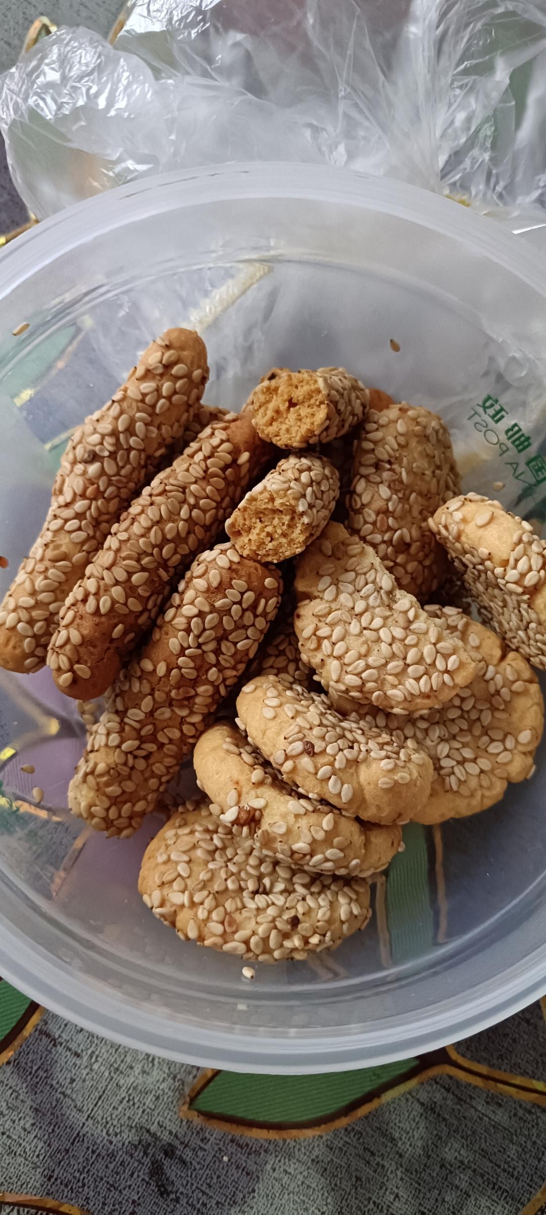 不用油炸   香酥芝麻条   这么做太香了  小点心  追剧小零食