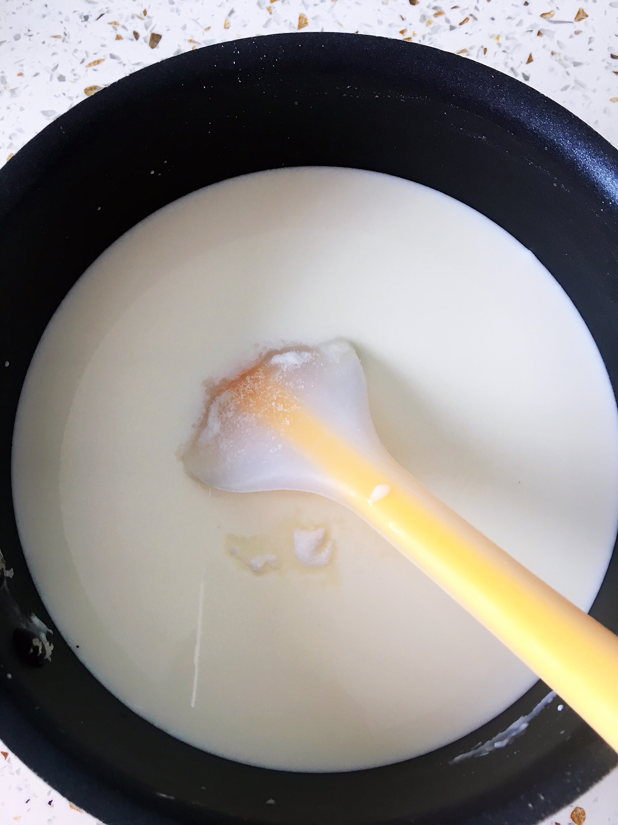 绵绸顺滑淡奶油拉丝酸奶的做法 步骤10