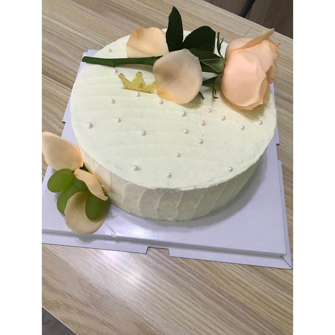 简单好做的8寸戚风蛋糕