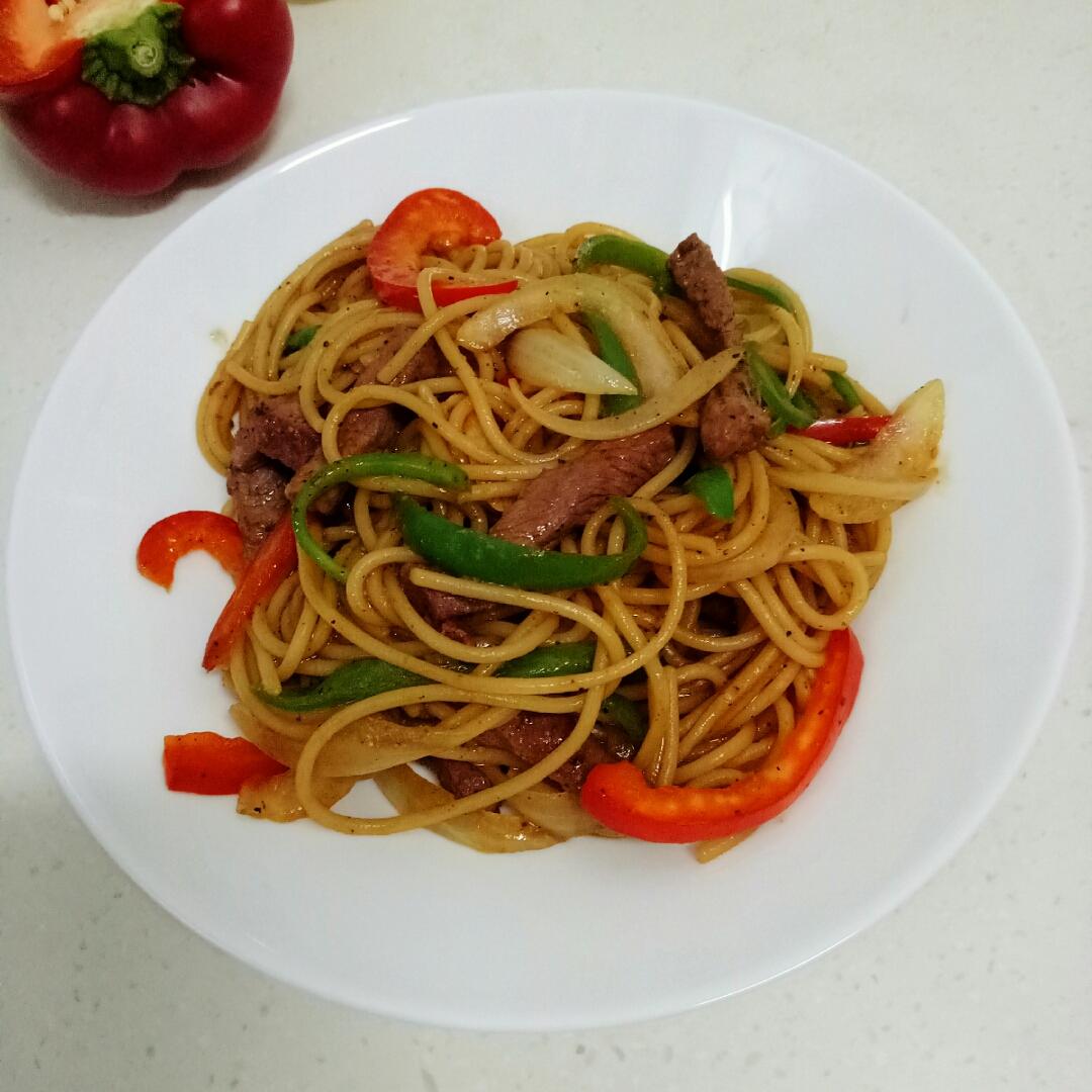 黑椒牛柳意面的做法