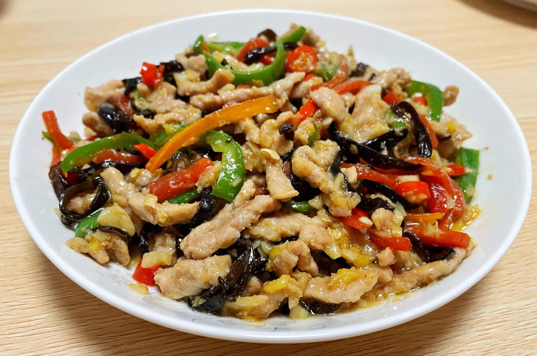 莞尔一笑1111做的厨师长教你:"鱼香肉丝"的老式做法,味道很赞先收藏了