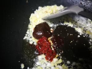香菇笋丁牛肉酱的做法 步骤5