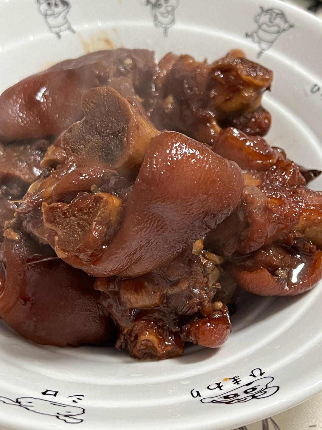 美味的家常菜：红烧猪蹄