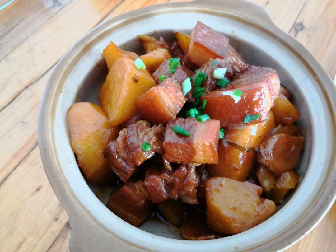 红烧肉炖土豆
