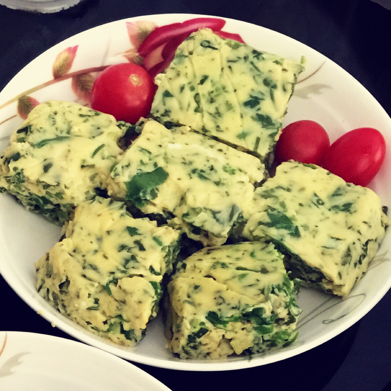 蘸汁菠菜鸡蛋糕——春季养生多吃菠菜