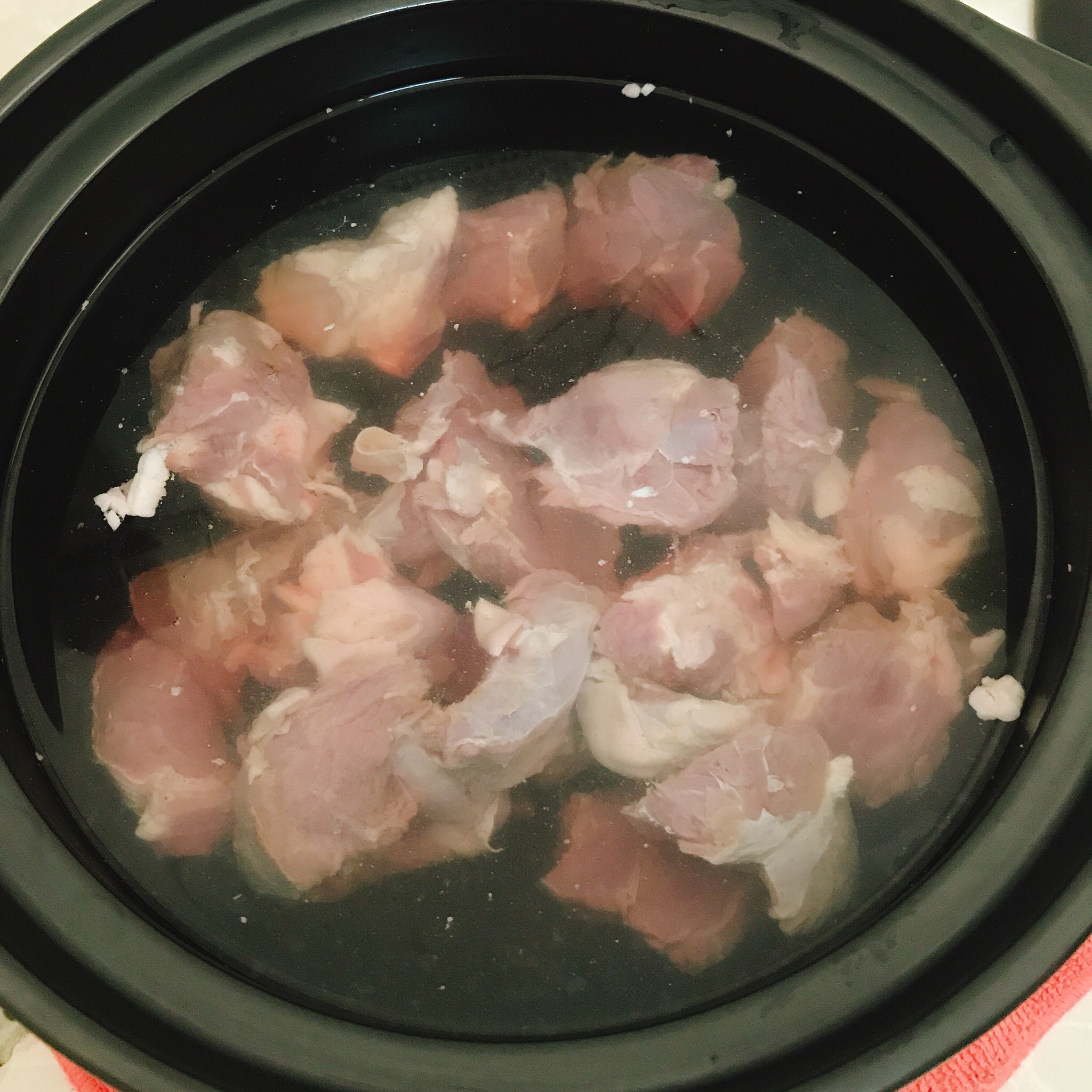 砂锅羊肉汤的做法 步骤1