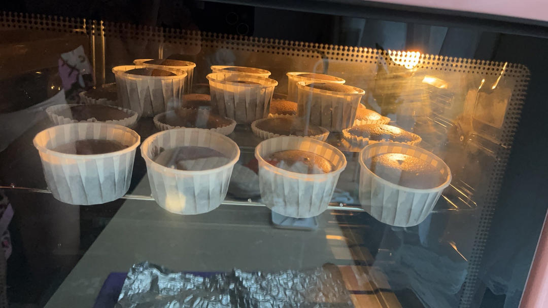 巧克力纸杯蛋糕