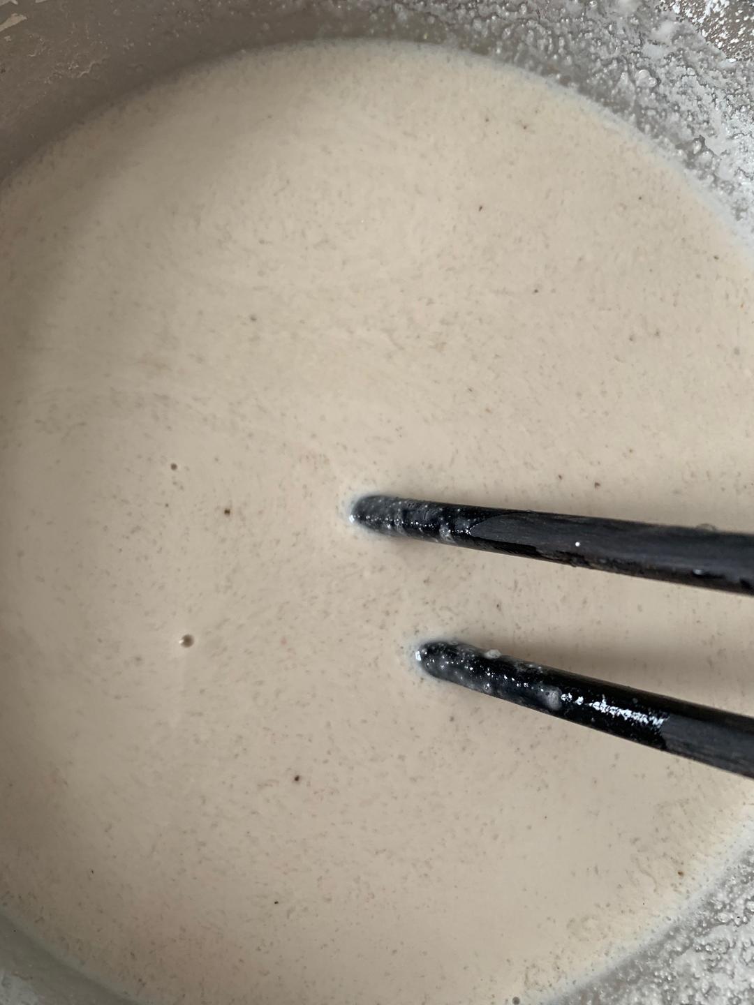 快手版肥肉烧红薯粉的做法 步骤3