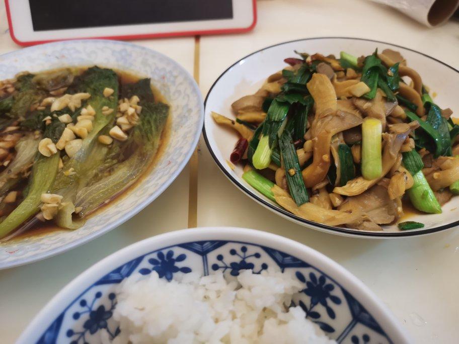 素炒平菇