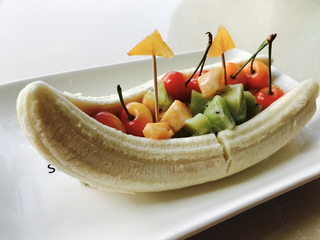 酸奶水果香蕉船