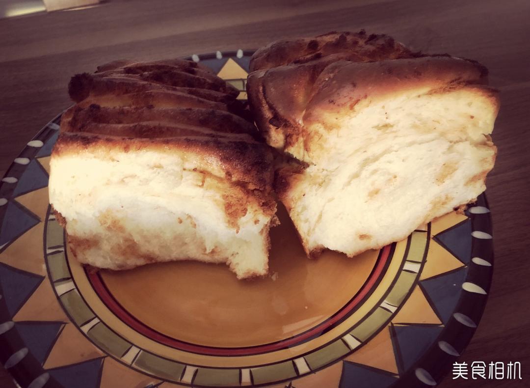 手撕千层肉松面包