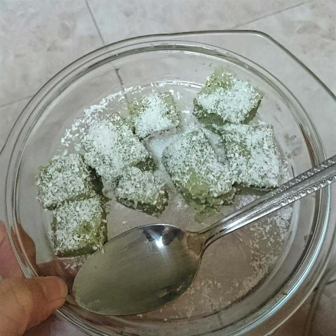 牛奶抹茶椰丝小方