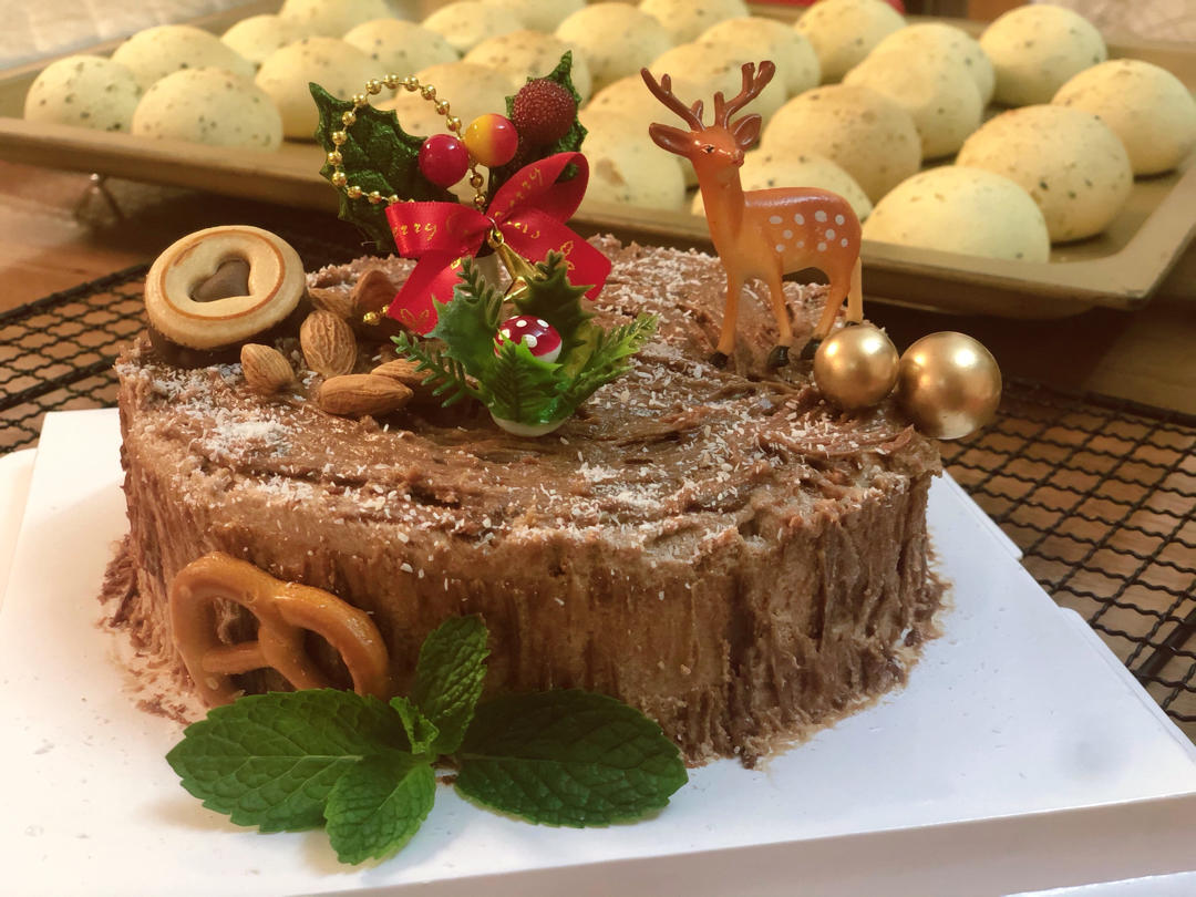 【欢乐圣诞伪树桩】巧克力榛子树桩蛋糕