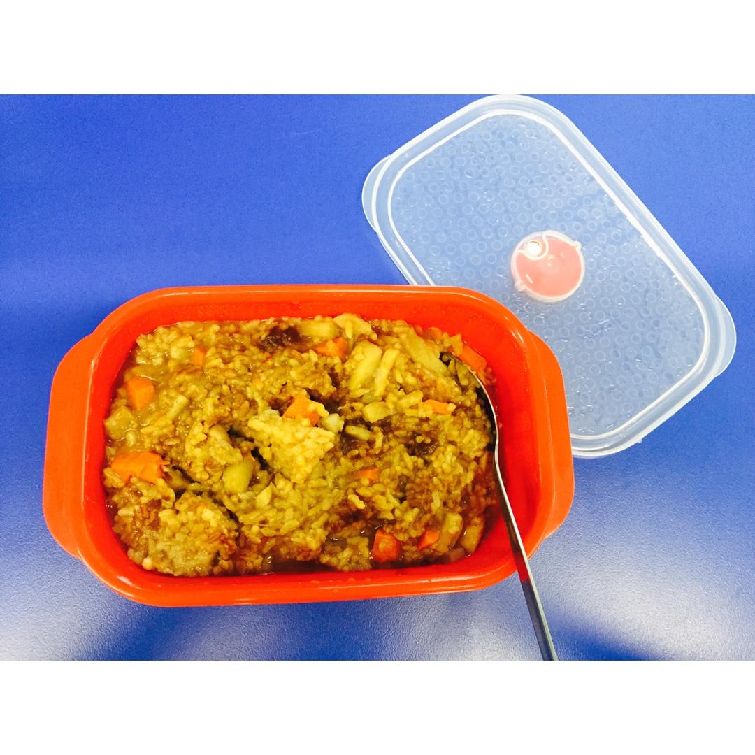 咖喱鸡肉便当