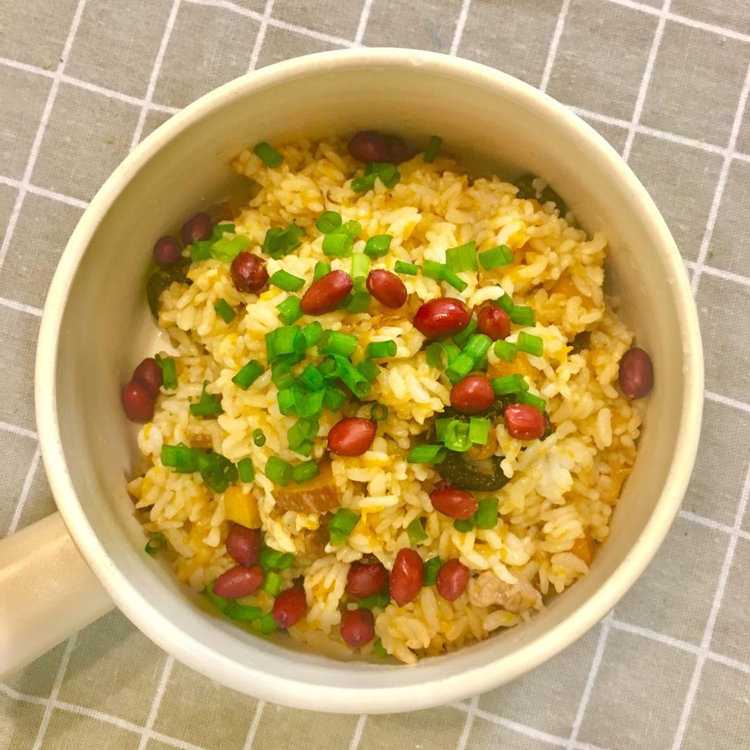 美味到不行的南瓜饭