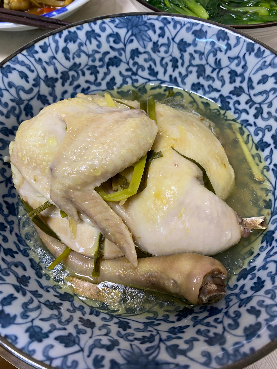 清蒸童子鸡-感觉身体被掏空？三伏天吃个童子鸡补一补！